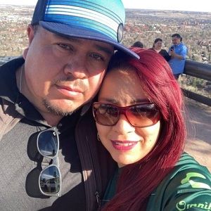 Meet your Posher, Gloria elena